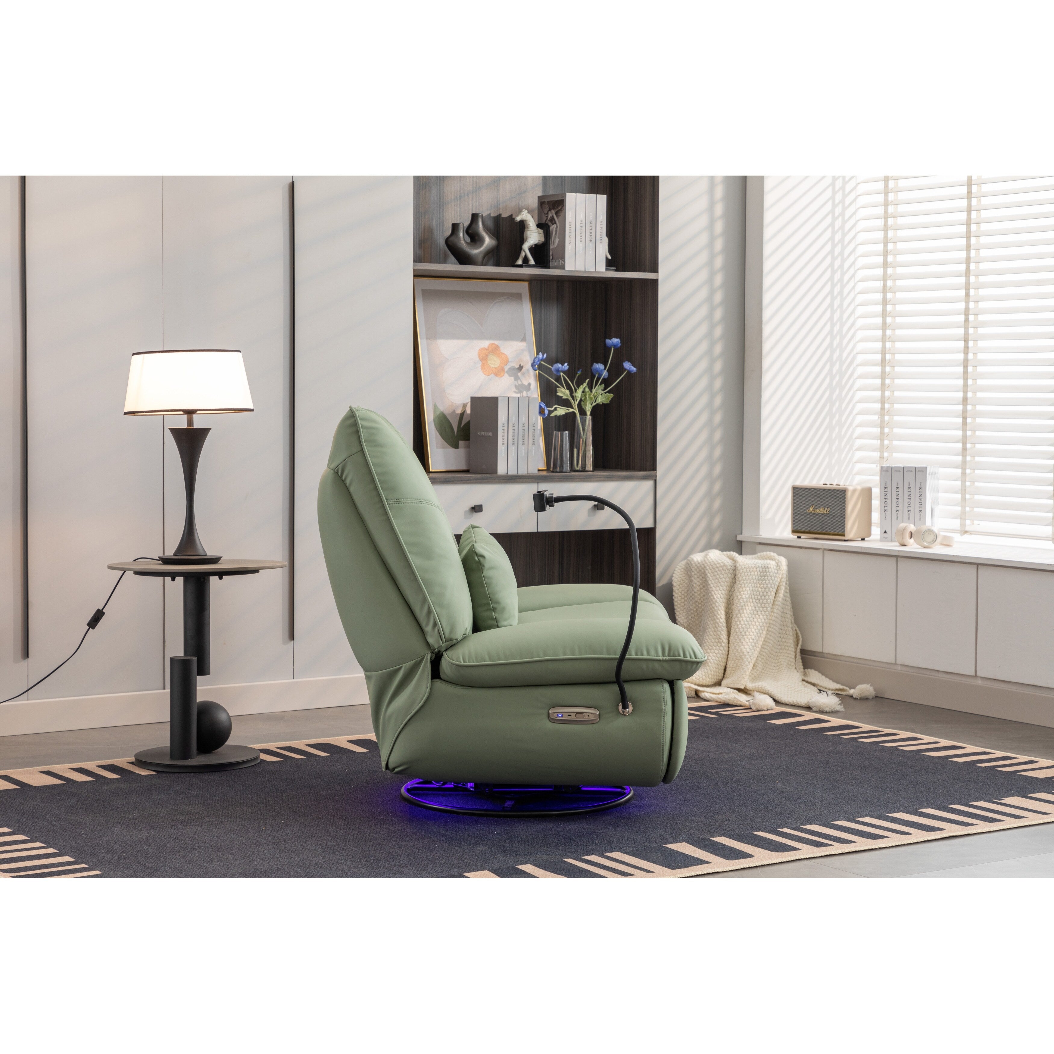 Fauteuil inclinable pivotant et électrique avec haut-parleurs Bluetooth, support de téléphone, ports de chargement USB et Type-C, rangement dissimulé des accoudoirs