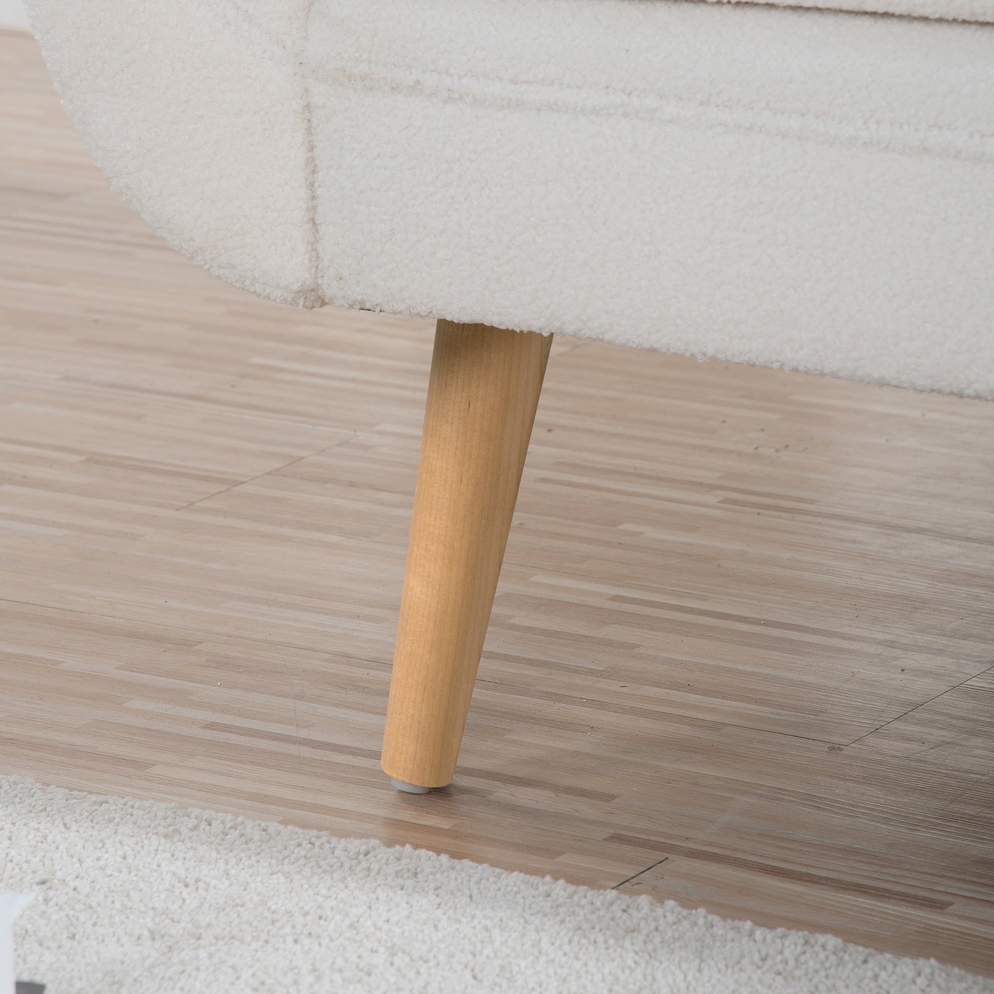 Chaise longue vintage avec accoudoirs en volutes par Christopher Knight Home