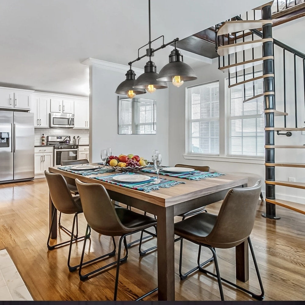 Suspension linéaire en métal rétro style ferme à 3 lumières, type dôme, idéale pour îlot de cuisine.