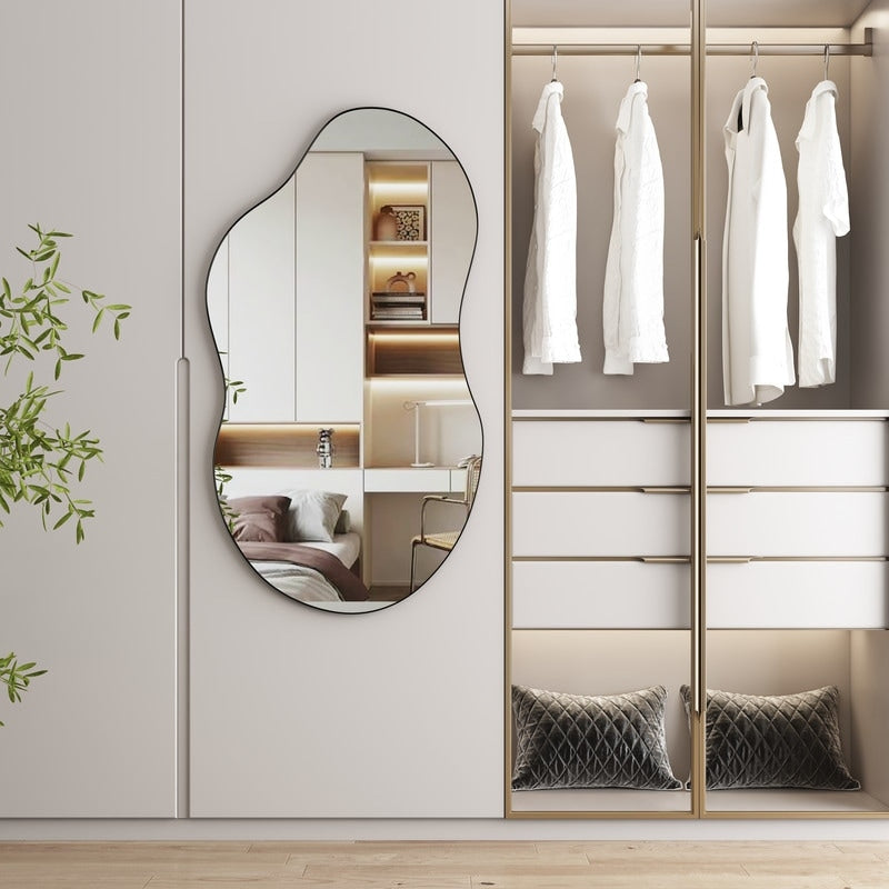 Miroir mural asymétrique ondulé de style antique