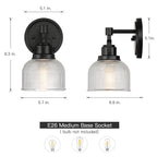 Applique murale noire pour salle de bain avec abat-jour en verre prismatique transparent