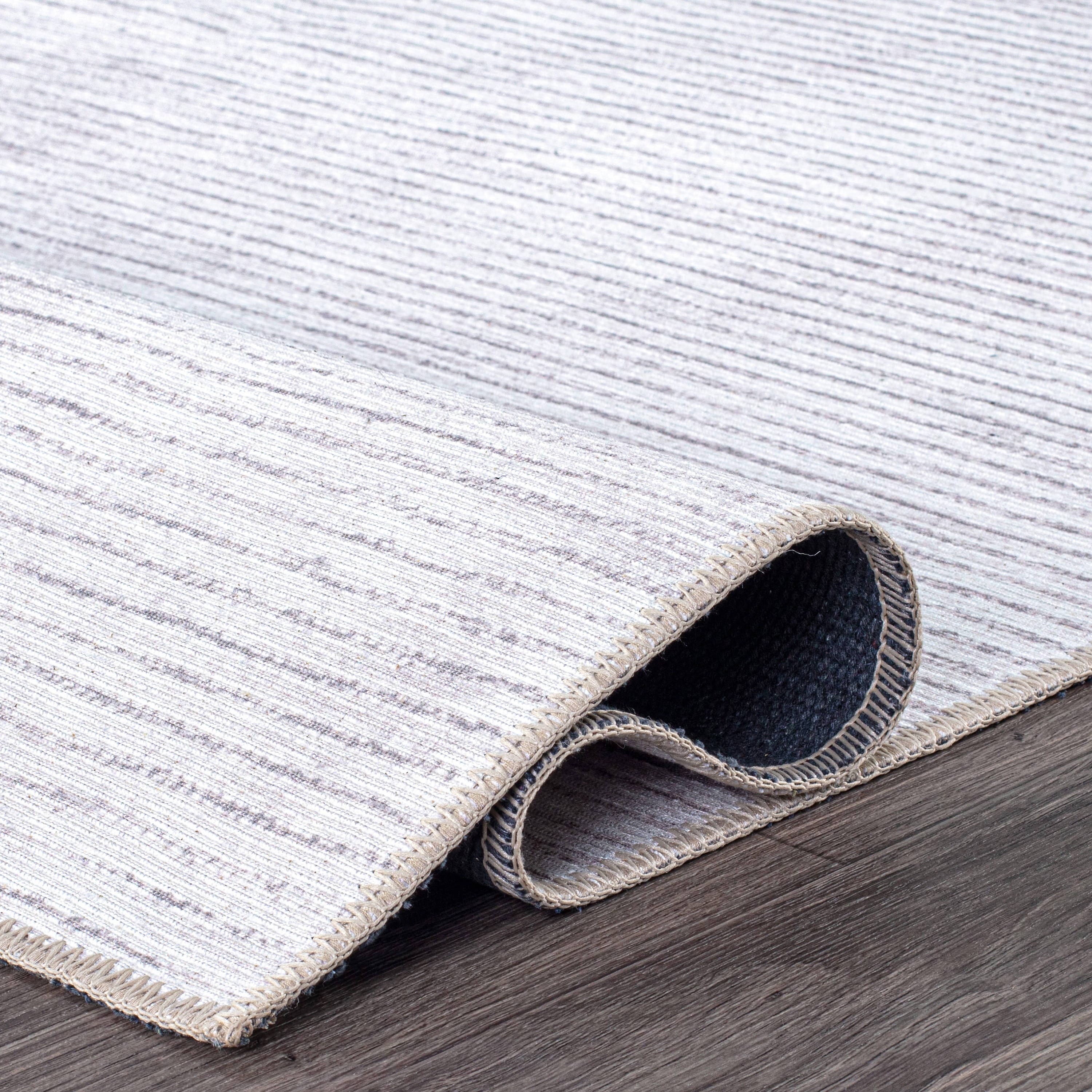 Tapis contemporain à rayures usées lavable en machine