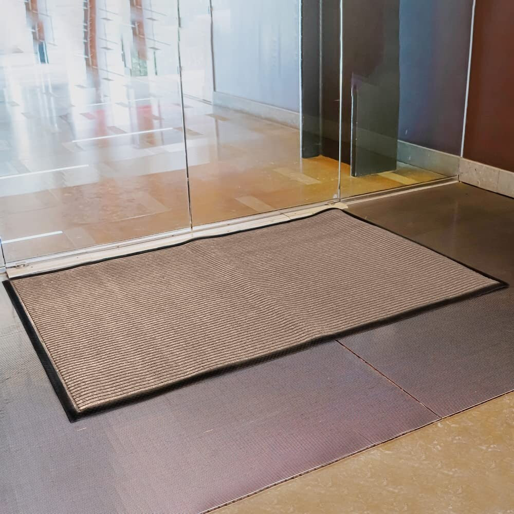 Tapis d'entrée Envelor pour intérieur et extérieur, profil bas, usage commercial.