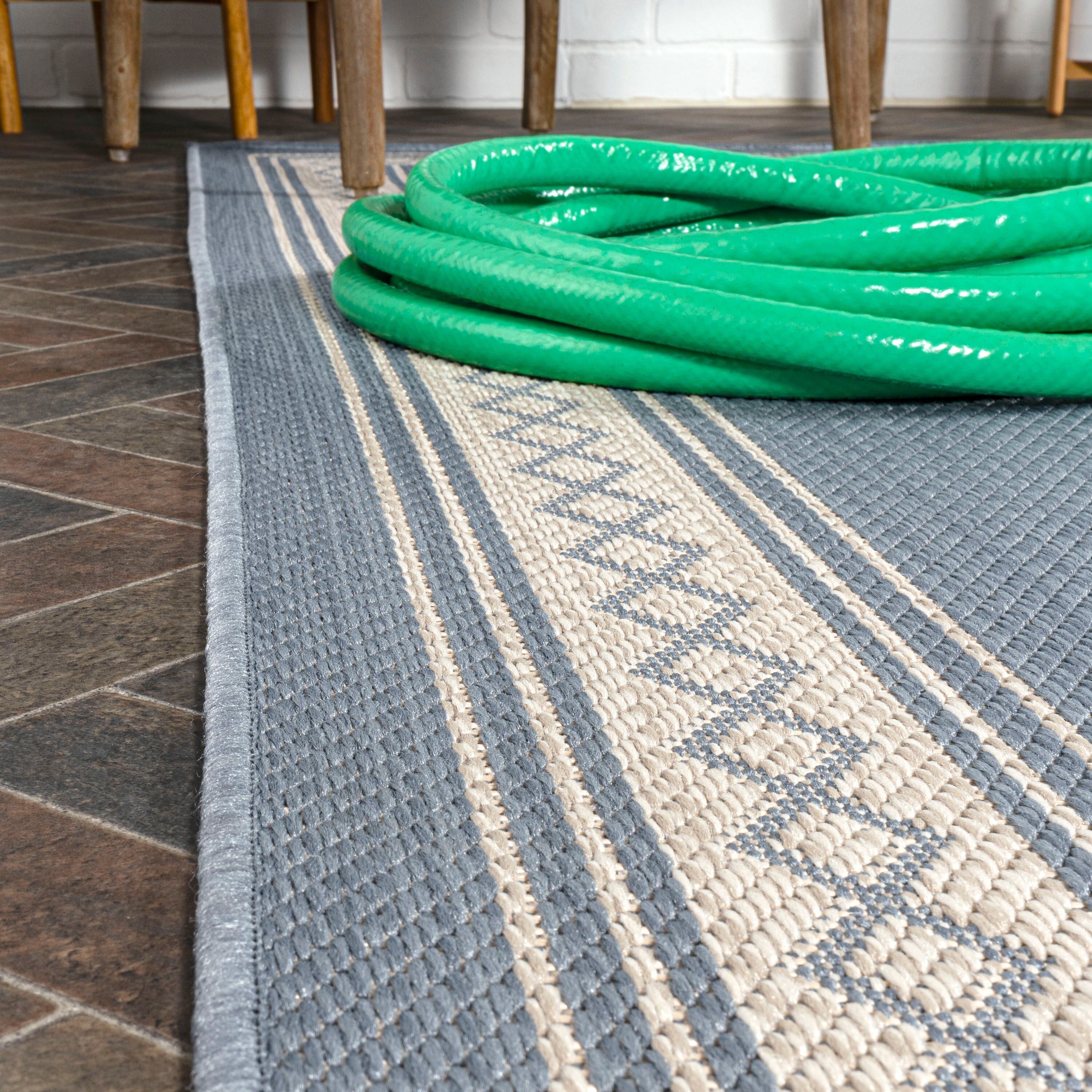 Tapis d'intérieur/extérieur JONATHAN Y Havana Classic à bordure losanges