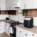 Machine à glaçons Newair de 11,8 kg (26 lb) pour comptoir, noir mat, avec fenêtre de visualisation de la glace, bouton autonettoyant et bec verseur facile à utiliser.