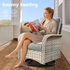 Ensemble de 9 chaises pivotantes d'extérieur en osier OVIOS avec table à feu