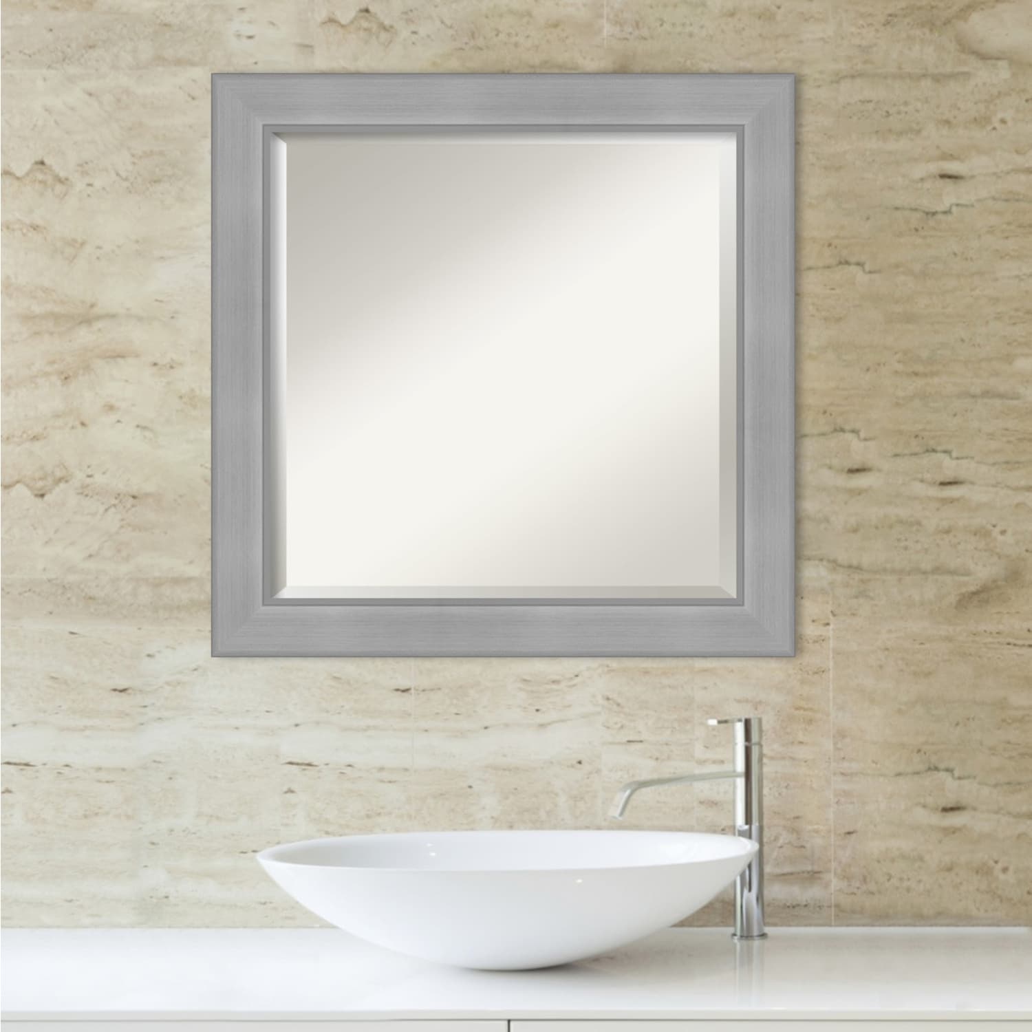 Miroir mural biseauté pour salle de bain - Cadre Vista en nickel brossé