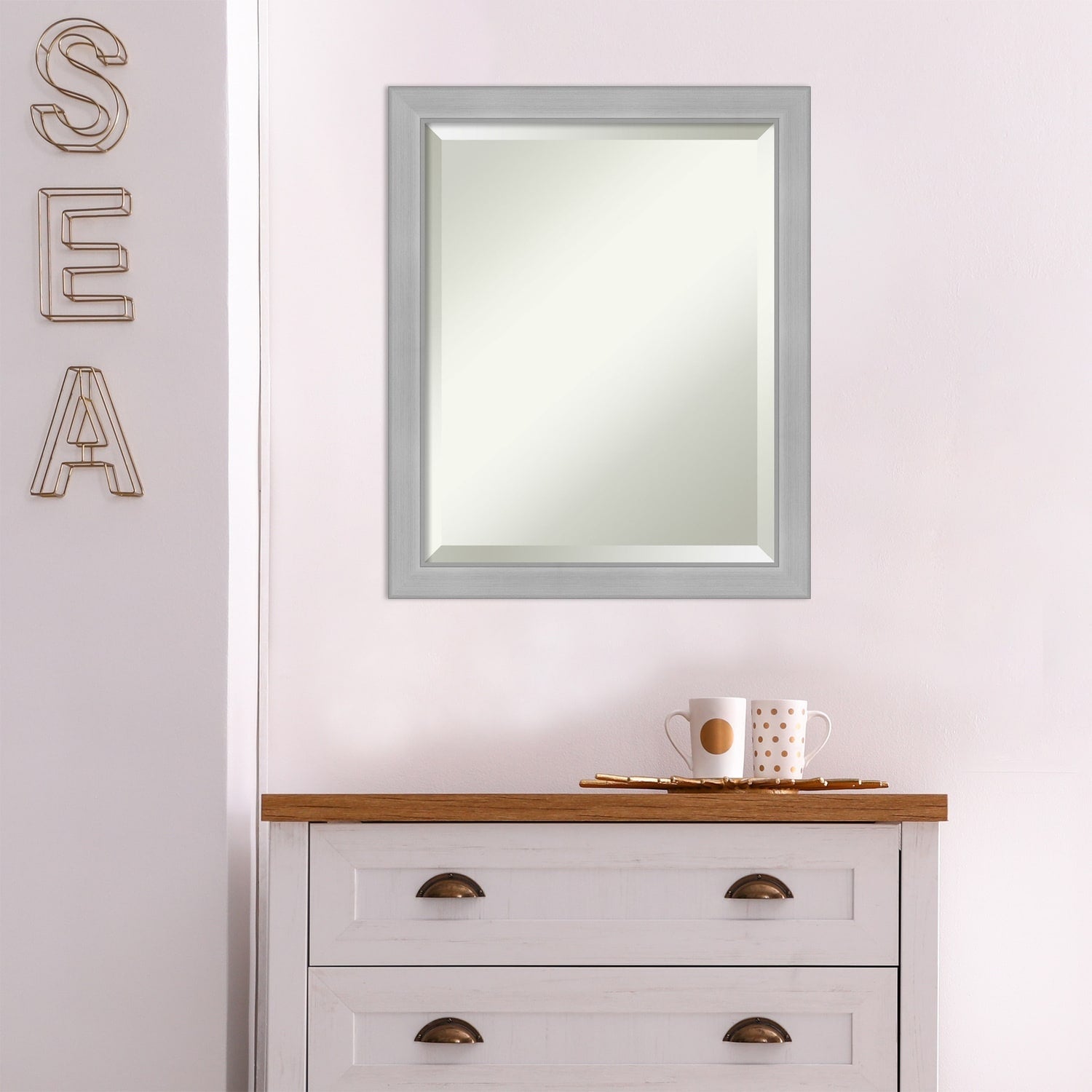 Miroir mural biseauté pour salle de bain - Cadre Vista en nickel brossé