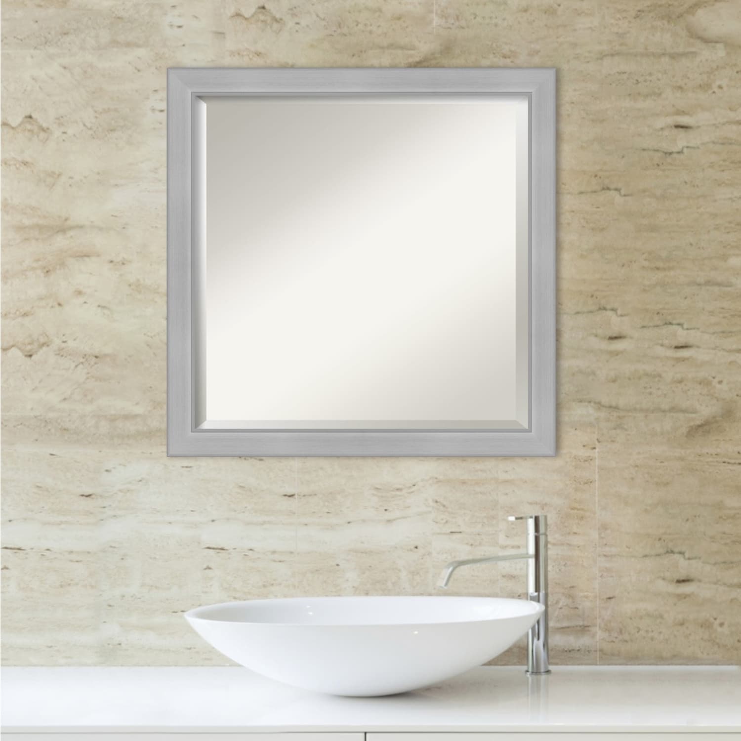 Miroir mural biseauté pour salle de bain - Cadre Vista en nickel brossé
